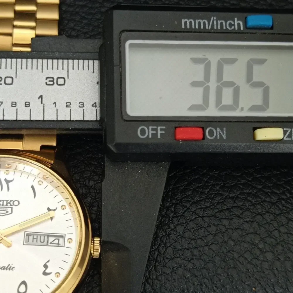Vintage 1980 Seiko Automatic Mens Gold Watch W/daydate & Arabic accents